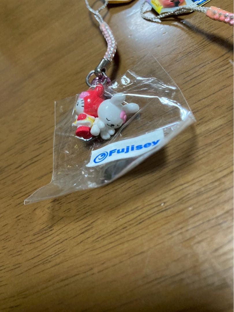 希少 激レア 新品 ご当地 ハローキティ 東京 秋葉原 もえるるぶ ストラップ