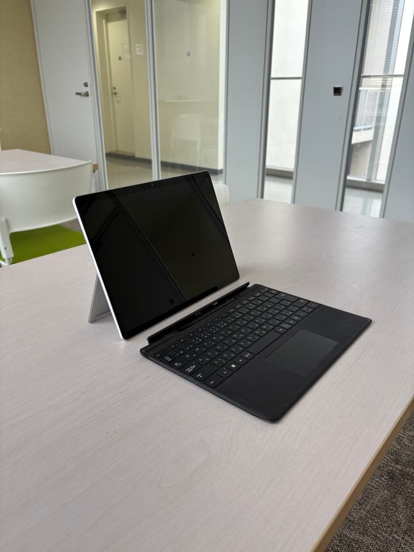 Surface Pro9 256GB タッチ操作OK キーボード接触不良 訳あり
