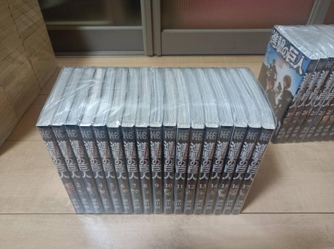 AAA級美品 透明カバー付き 進撃の巨人 帯付き 初版 全巻 全巻セット 即納