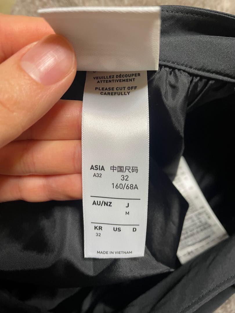 ななadidas フレアスカート 黒 32