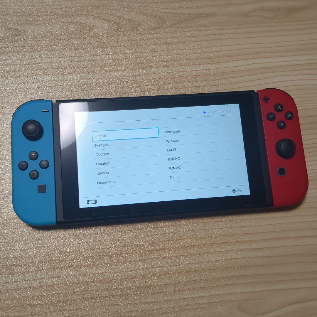 Nintendo Switch 本体 + 純正充電スタンド