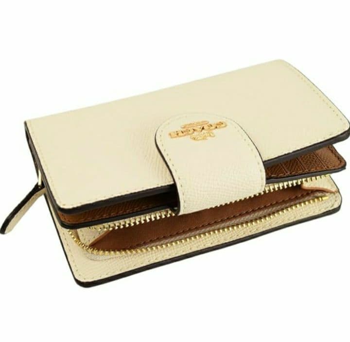 coach　レザー 折り財布 オフホワイト