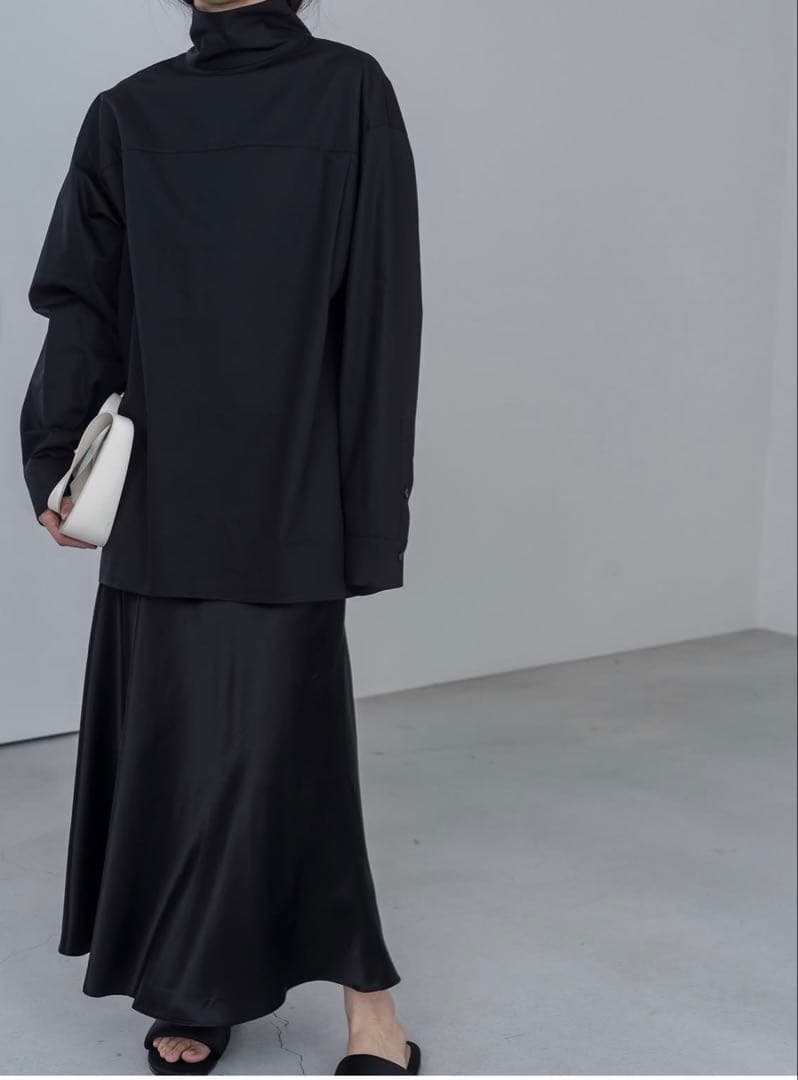 satin flare skirt digne ディニュ Black 2