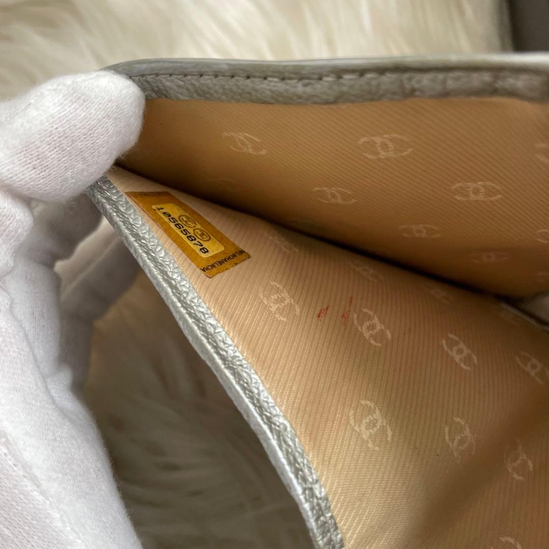 シャネル CHANEL 財布 三つ折りシルバー ココボタン ココマーク 正規品
