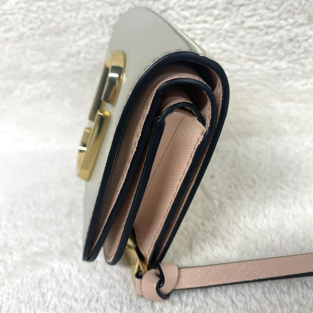 マークジェイコブス　財布　二つ折り財布
