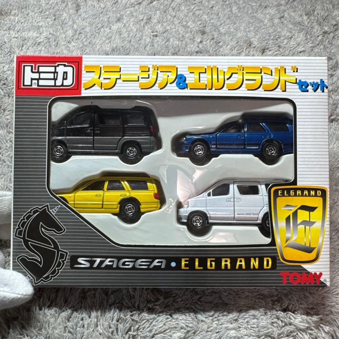 トミカ ステージア & エルグランド セット