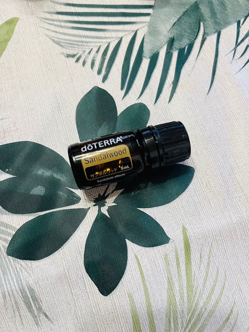 doTERRA サンダルウッド 5ml 5〜6割