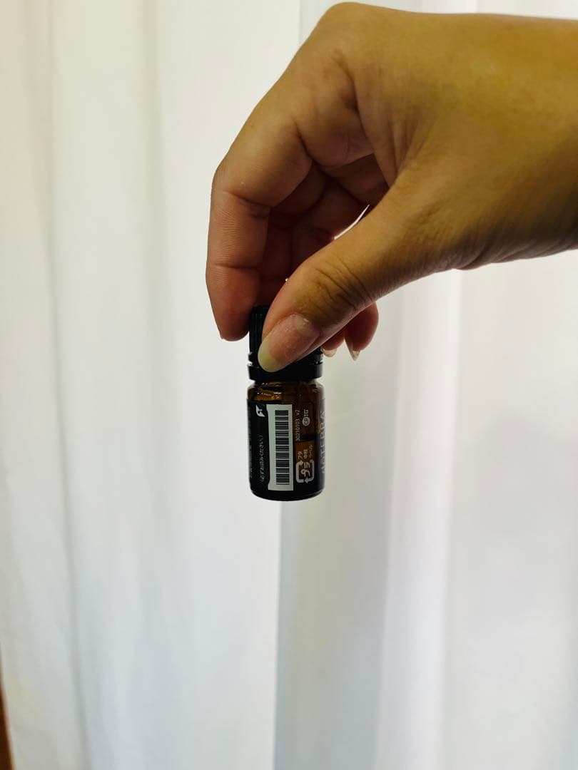 doTERRA サンダルウッド 5ml 5〜6割