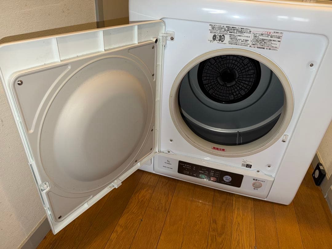 な*ん様 DE-N50WV 日立除湿型電気衣類乾燥機　2021年製
