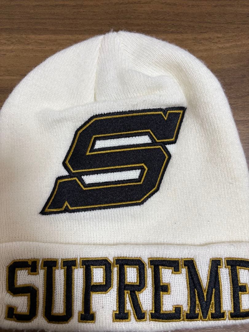 Supreme New Era ニット帽 ホワイト　　コラボ　値下げ！！