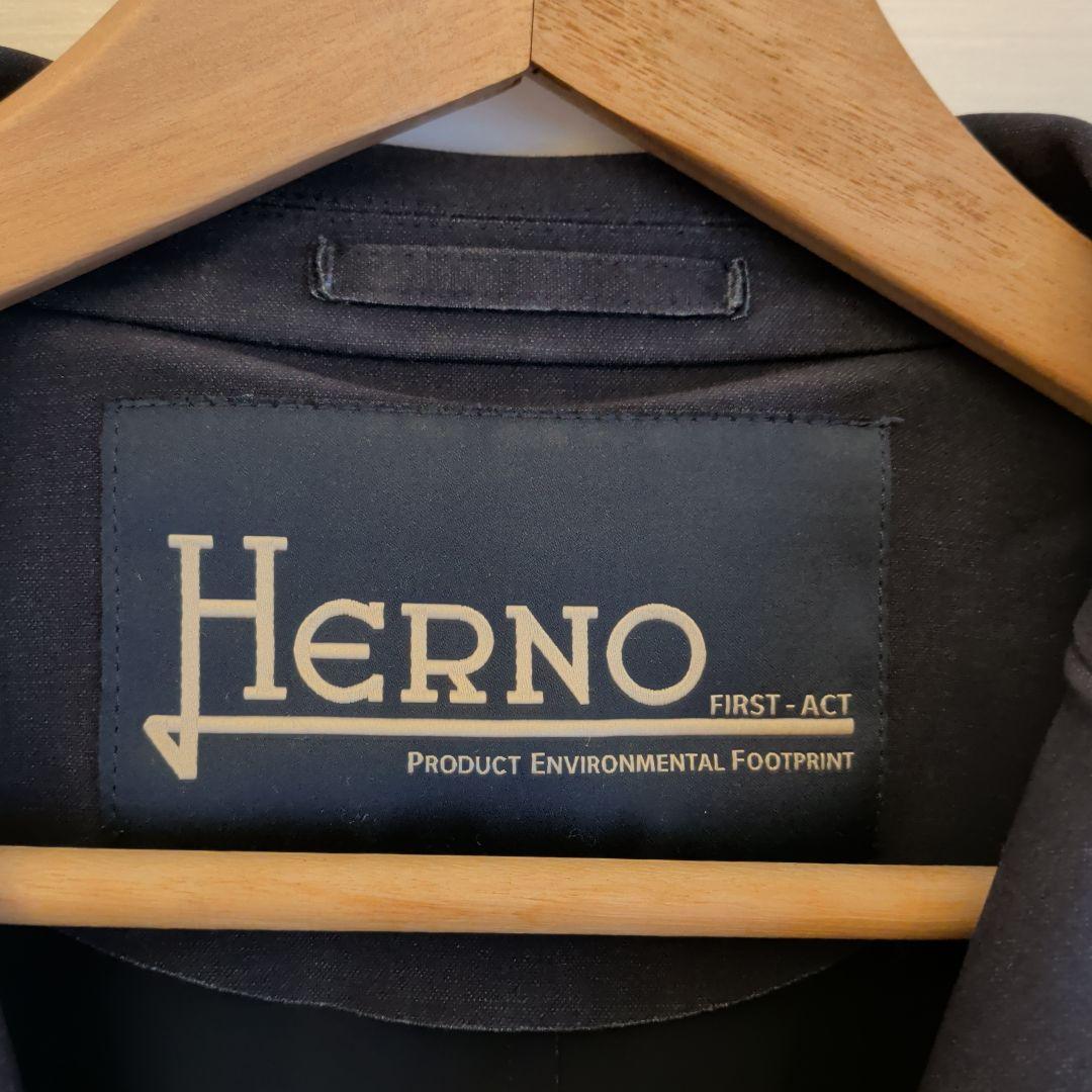 Herno ネイビー テーラードジャケット