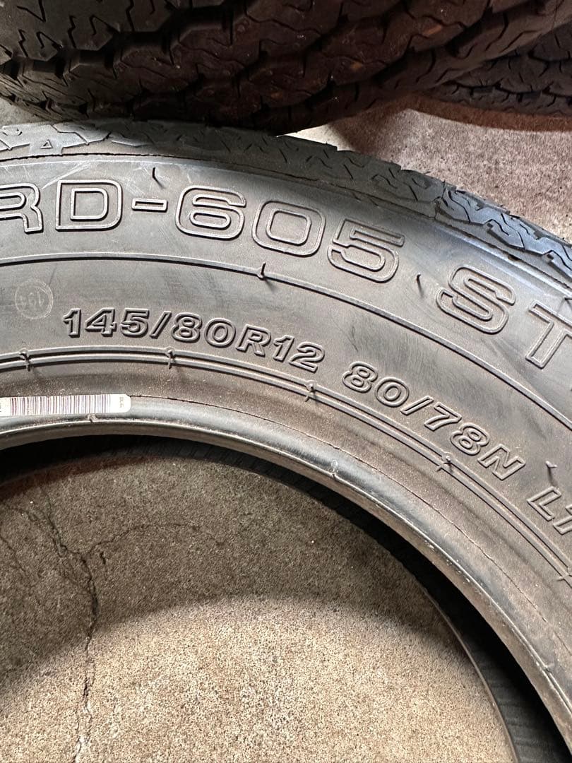 軽トラ　ブリヂストン RD605 145/80R12 80/78 LT 4本