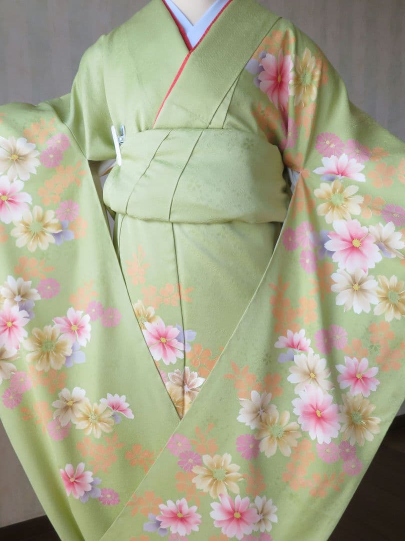 専用ページ　ミニーママ様　5194 振袖単品 黄緑 グリーン 正絹
