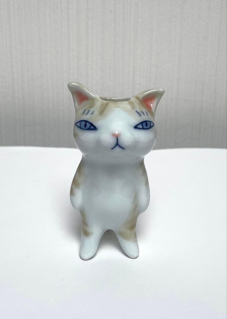 猫　花瓶 一輪挿し　Flower フラワー　ねこ　パスザバトン　ヒグチヨウコ