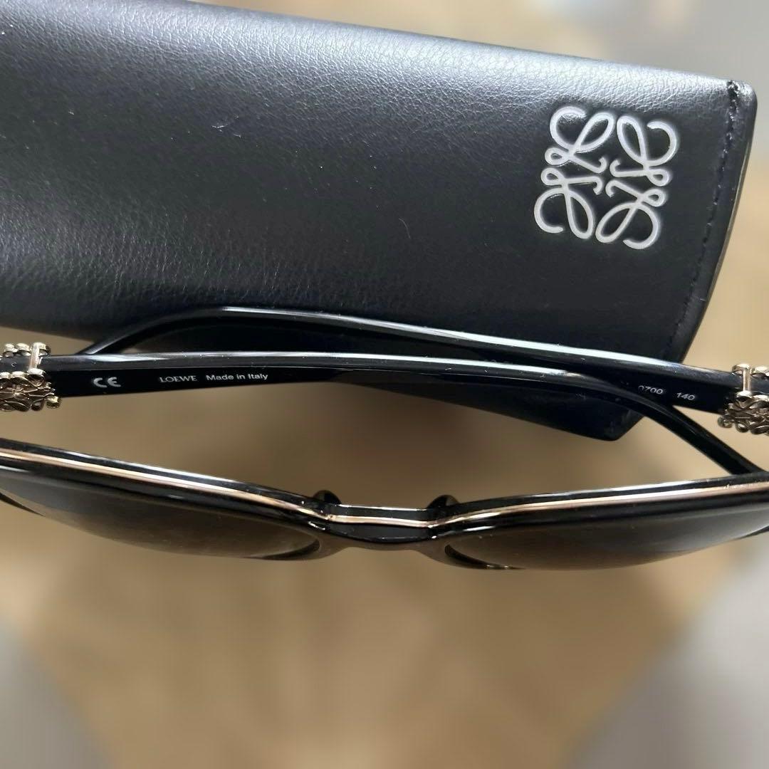 pu 美品LOEWE(ロエベ)アナグラムロゴ サングラス ブラック 黒