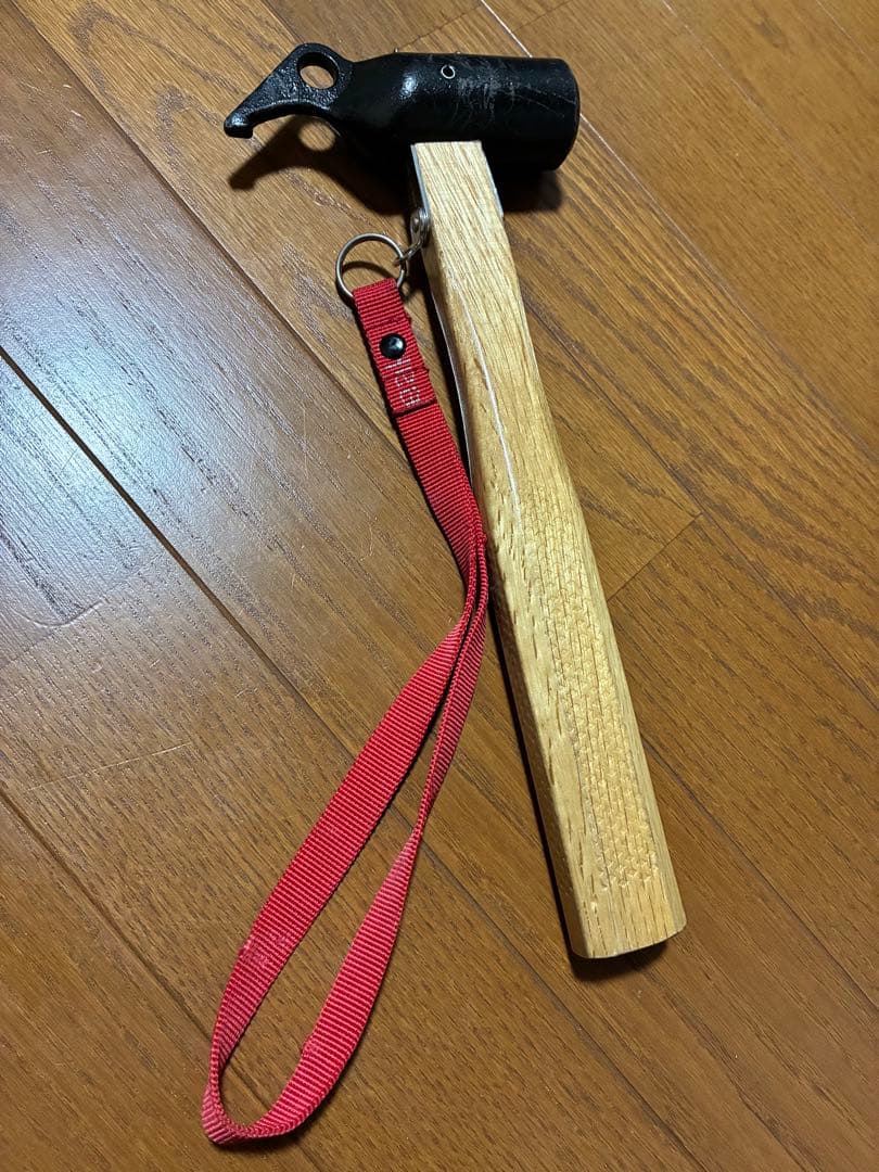スノーピークペグハンマーと20cmチタンペグ