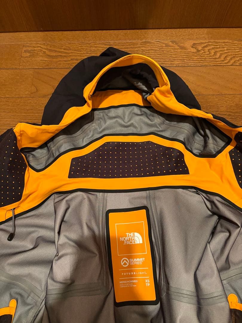 THE NORTH FACE ノースフェイス】フューチャーライトジャケット　XS