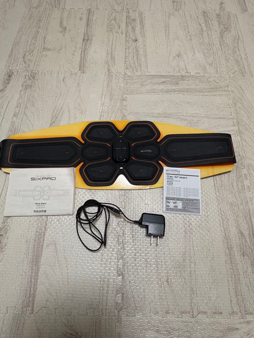 大幅値下げ済み！新品ジェルパット二箱付きSIXPAD EMS腹筋ベルト