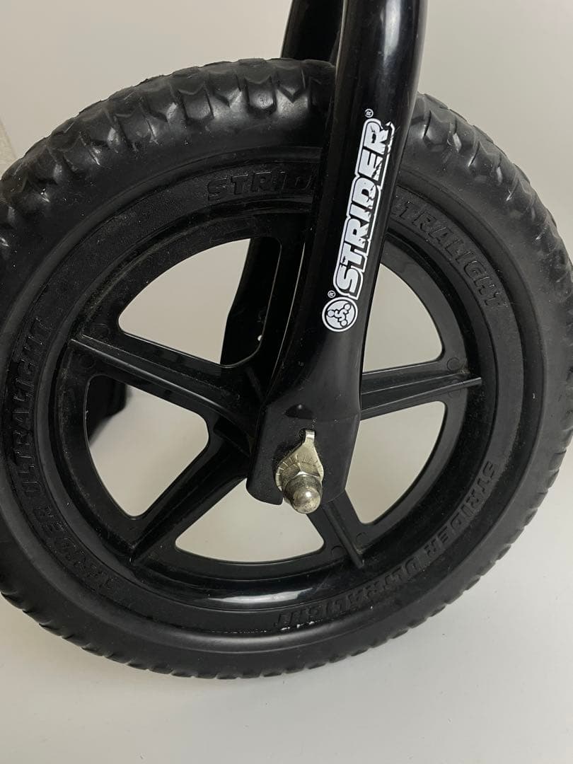 曇*り様 ストライダー クラシック 12インチ 日本正規品 レッド　赤シンプル
