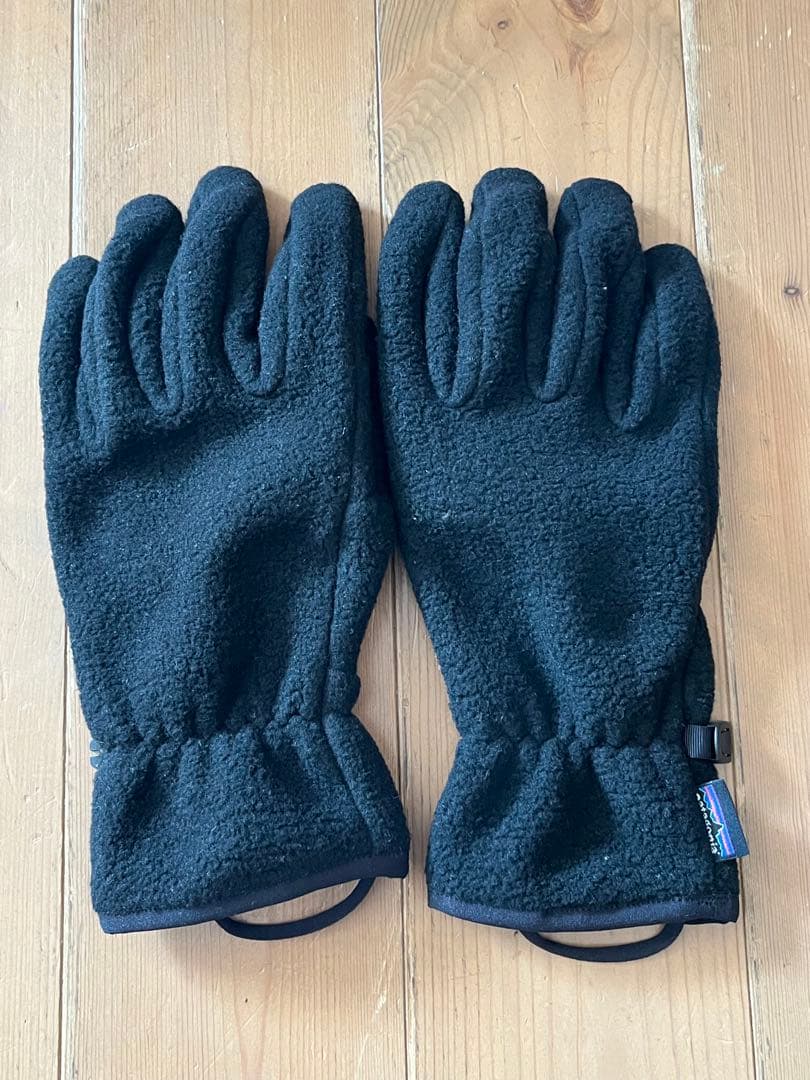新品／PATAGONIA　グローブ　M　手袋　シンチラ　パタゴニア　22401