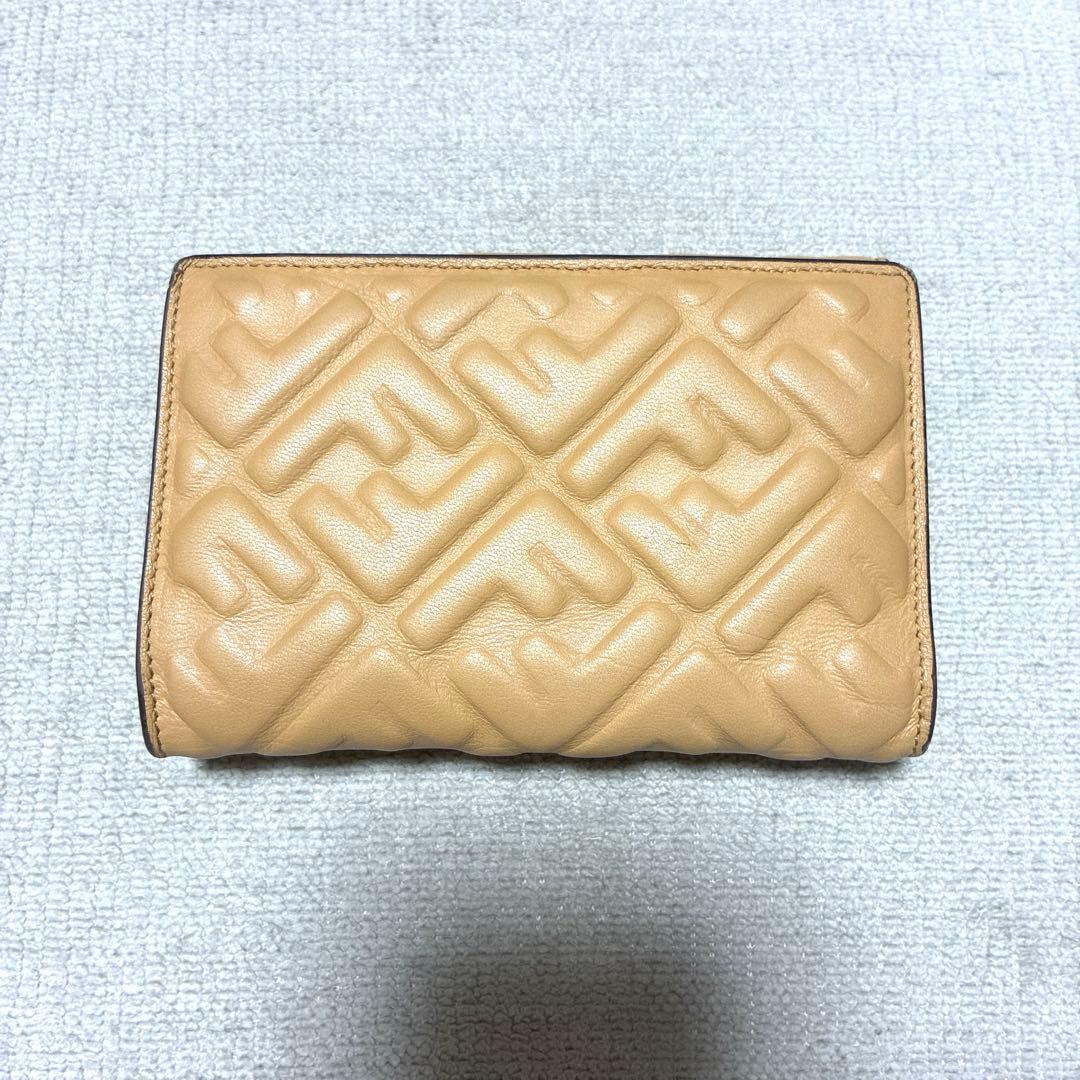FENDI 】フェンディナッパーレザー財布バゲット 二つ折り財布 FFロゴ