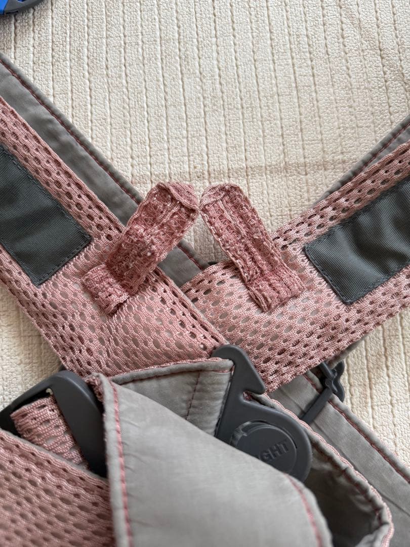 BabyBjorn 抱っこ紐 メッシュ　ダスティピンク　ベビーキャリアMini