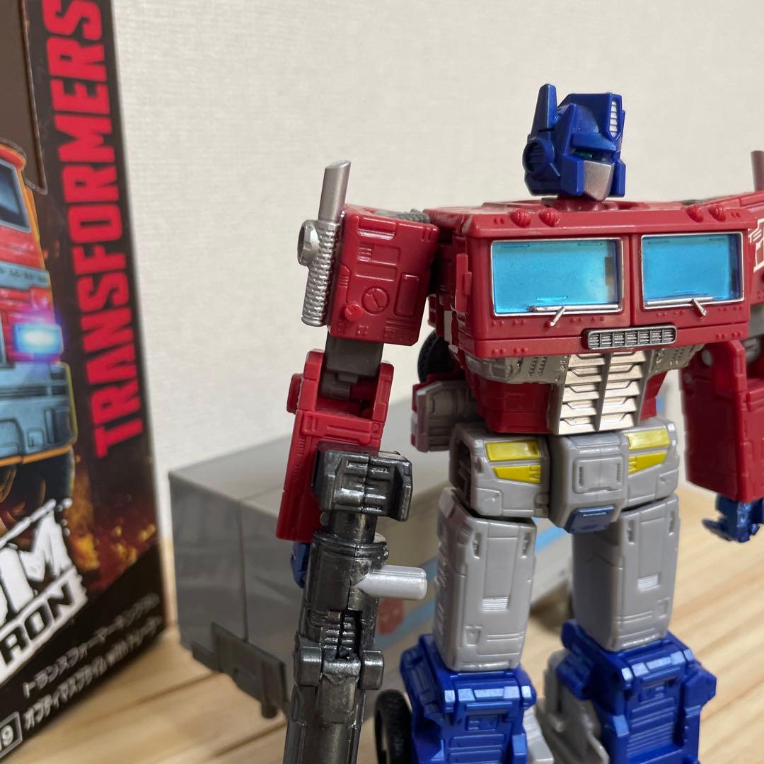 KD-19 オプティマスプライム with トレーラー　トランスフォーマー