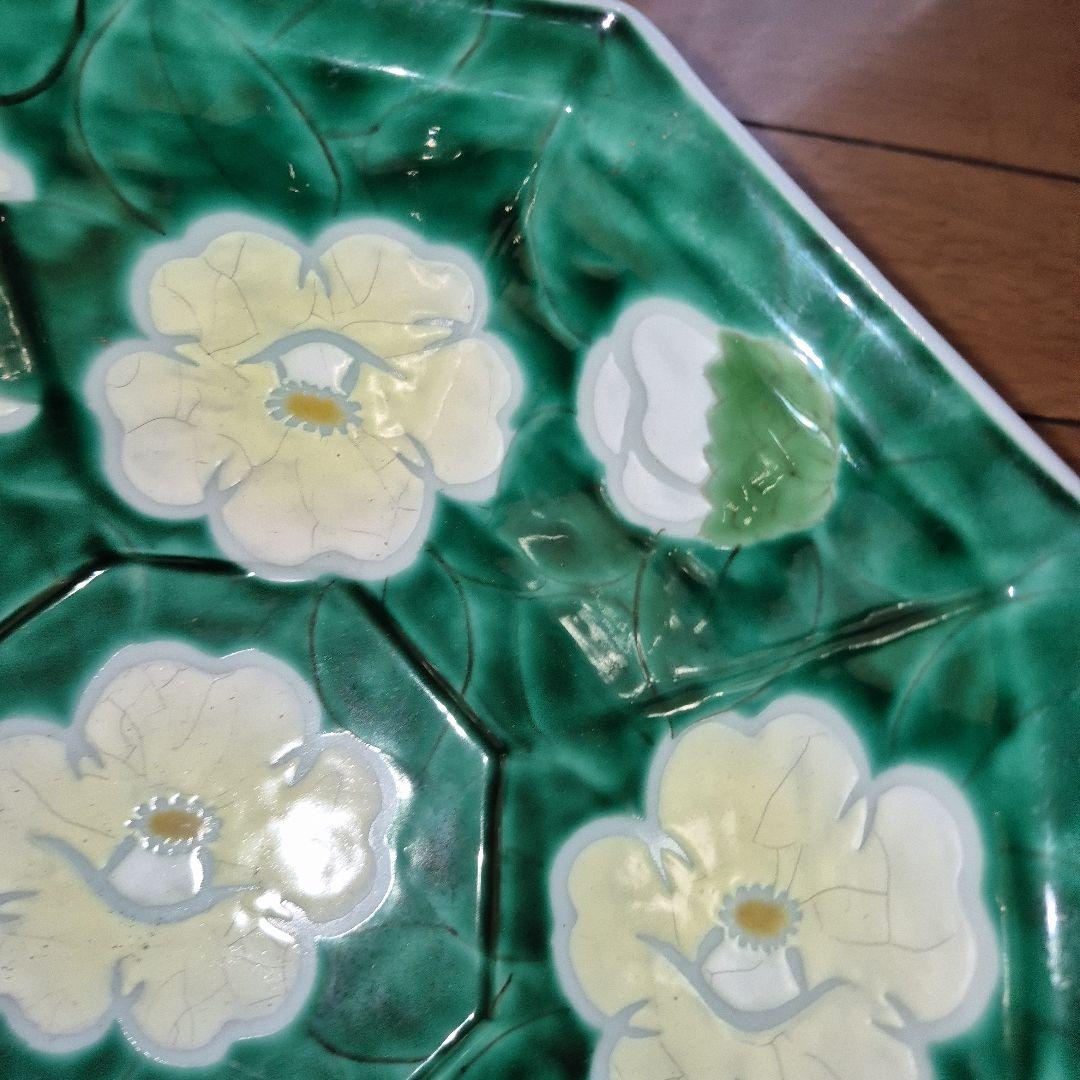 椿文 八角形花柄陶器皿 木箱付き