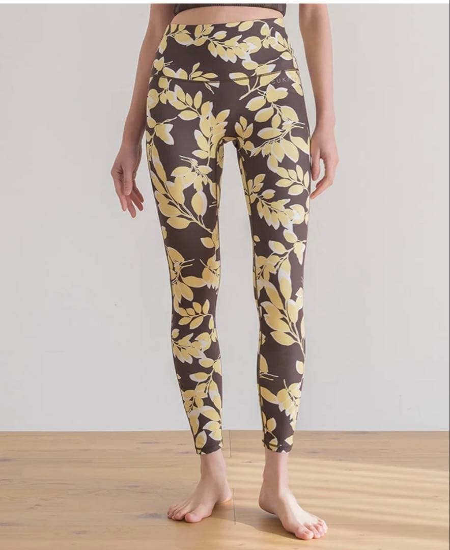年末値下げ！【Sukala】新品未使用/Sサイズ/ヨガトップス&レギンス２点