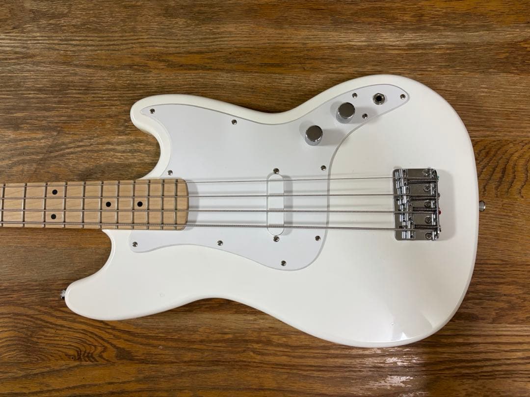 Squier by Fender スクワイヤー エレキベース