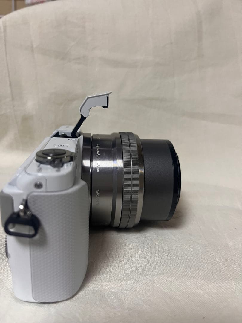 SONY α ミラーレス一眼 E 16-50mm