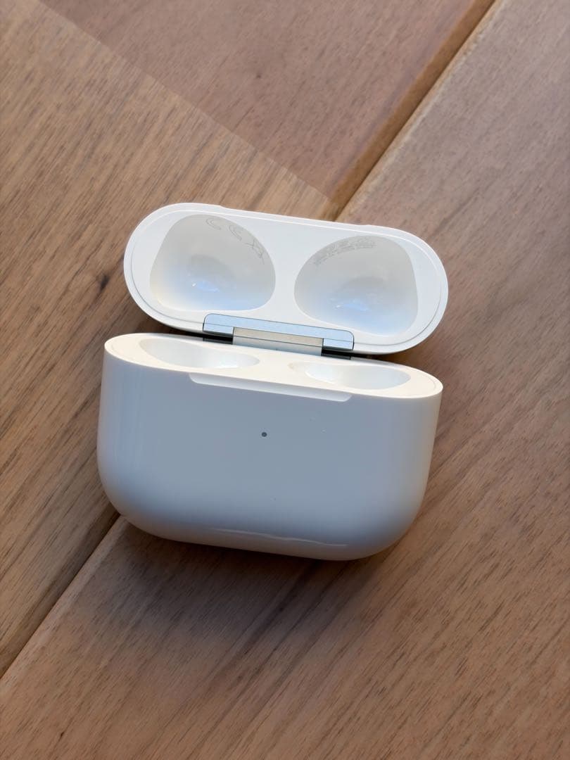イヤホン AirPods3