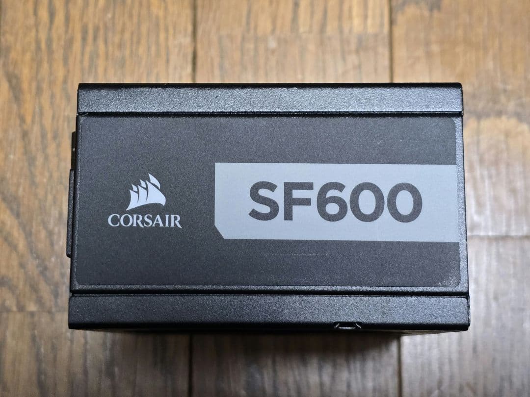 Corsair SF600 Platinum 付属品あり