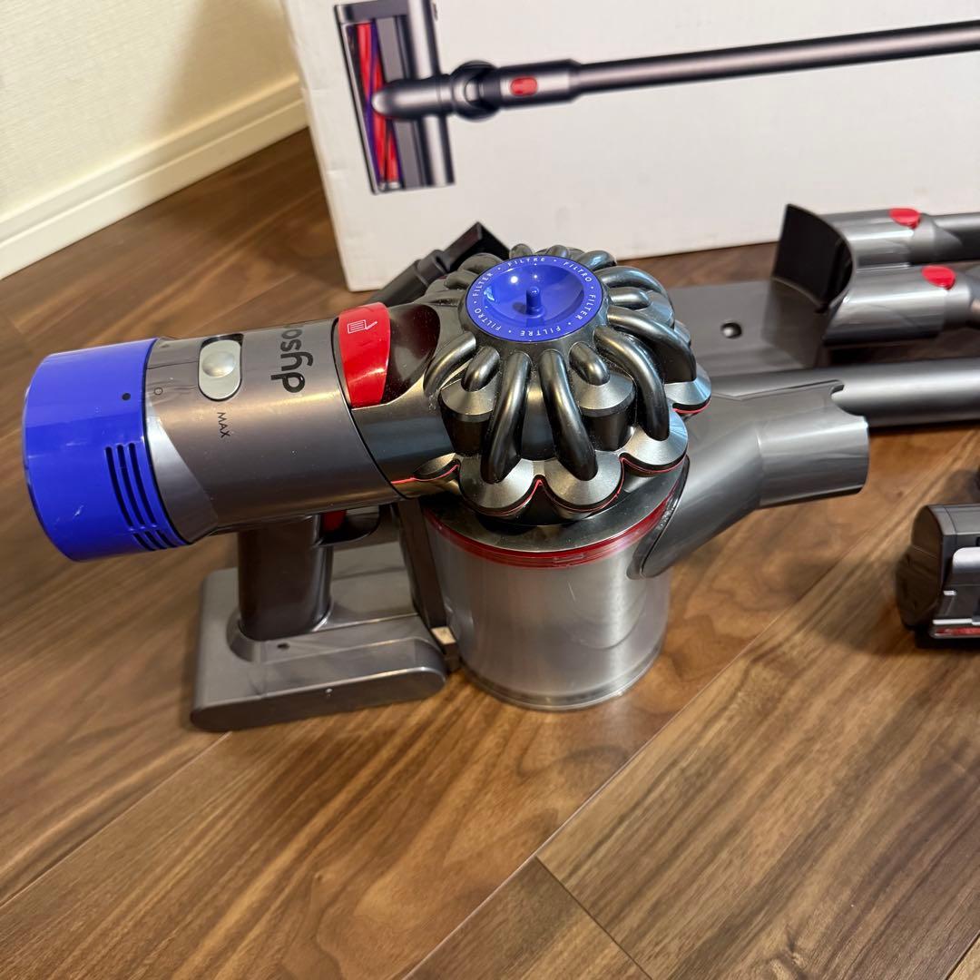 Dyson V7 Slim 付属品一式➕布団クリーナ付き