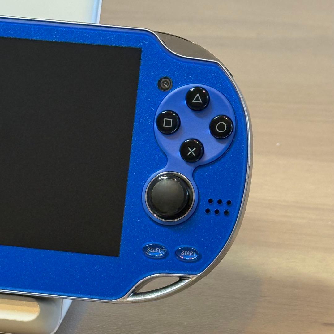 6-025【ほぼ未使用】PSVITA PCH-1000 サファイアブルー