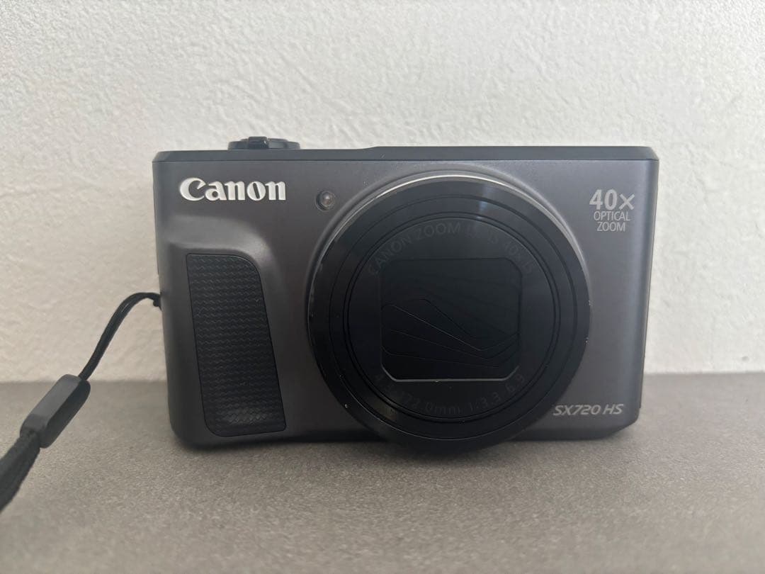 美品 Canonキャノン Powershot SX720HS ブラック　デジカメ
