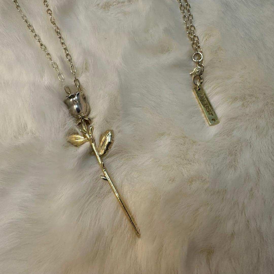 ほぼ未使用　AMBUSH ROSE CHARM NECKLACE ゴールド