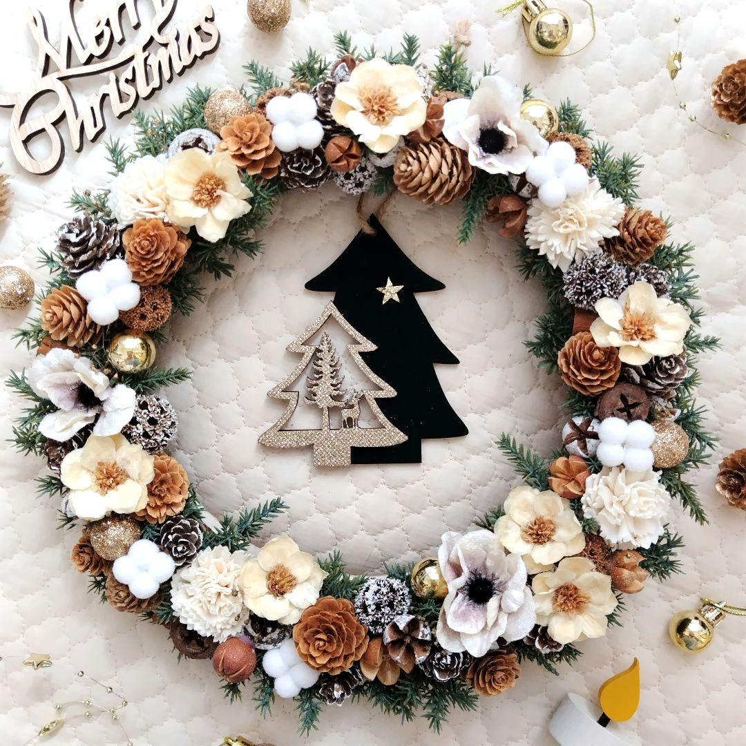アネモネと木の実のクリスマスリース/クリスマスカラーのドーナツリース