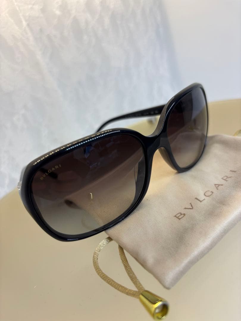 BVLGARI ラインストーンサングラスオシャレ　8106-B-A 501/8G