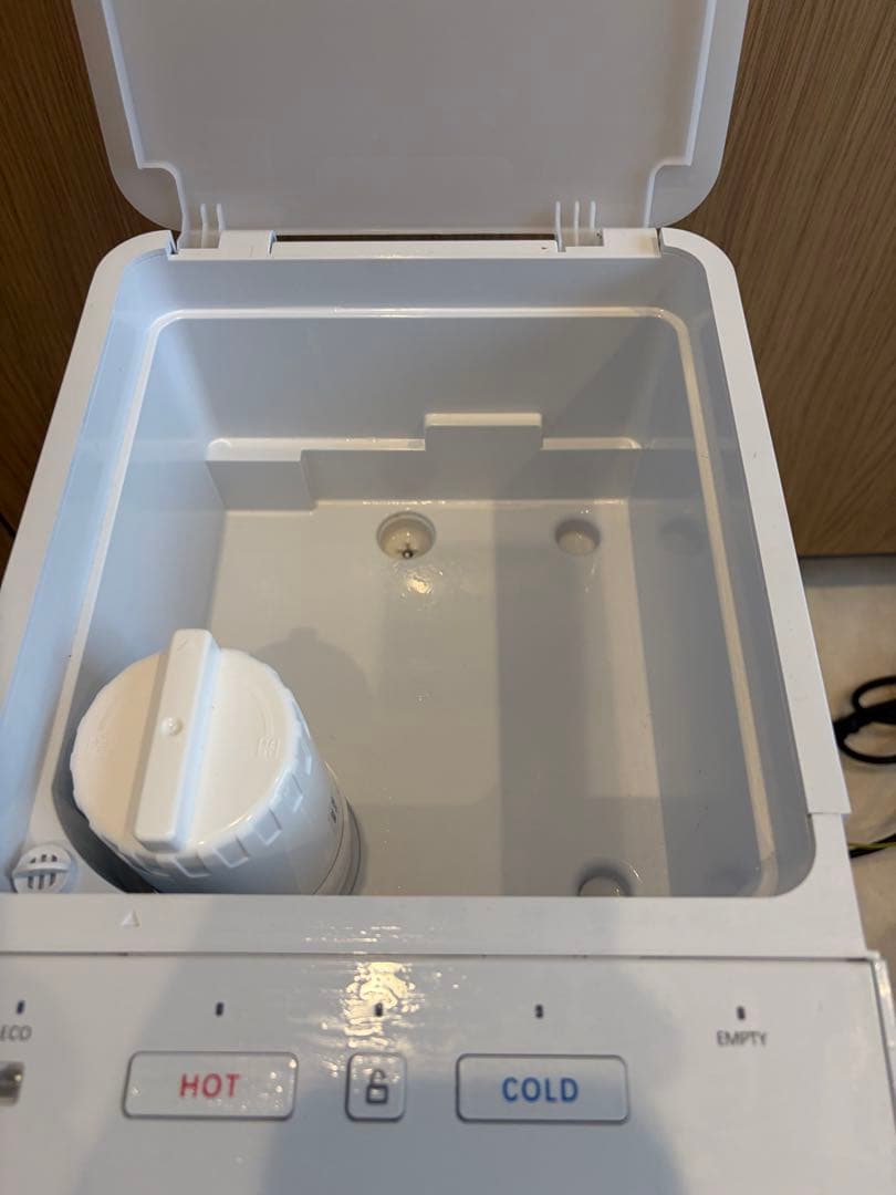 Locca 浄水型 ウォーターサーバー