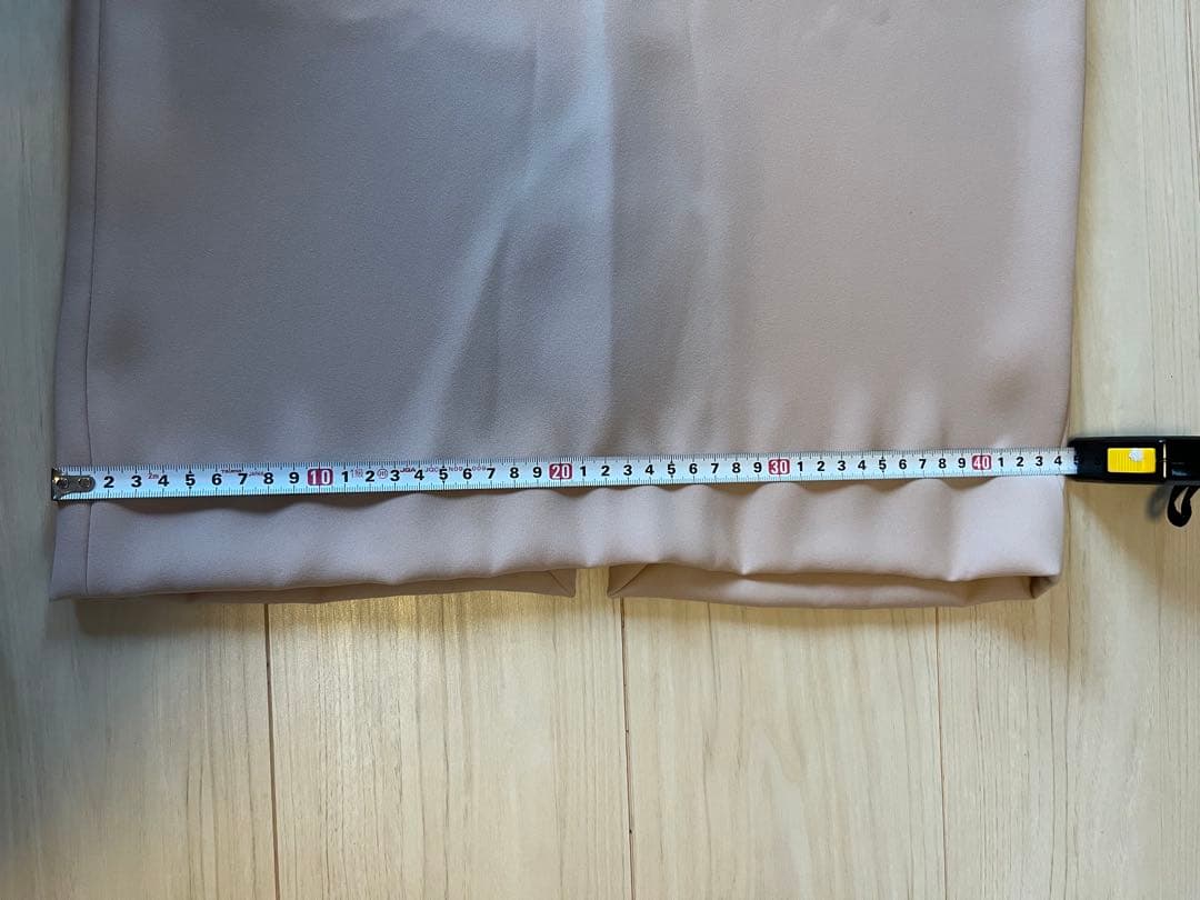 専用　　美品！YOKOCHANベージュ Vネック ノースリーブ