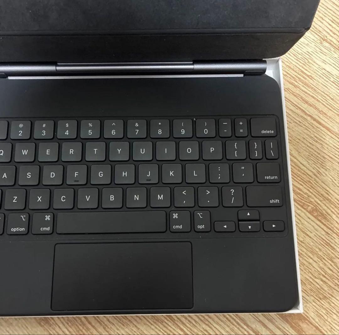 極美品11インチ Magic Keyboard