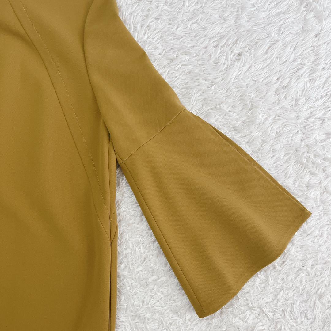 ほぼ未使用✨ADORE 膝丈ワンピース　ラッフルスリーブ　マスタード 36