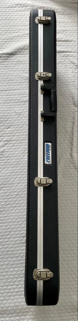 ベース用ハードケース FREEDOM by SKB