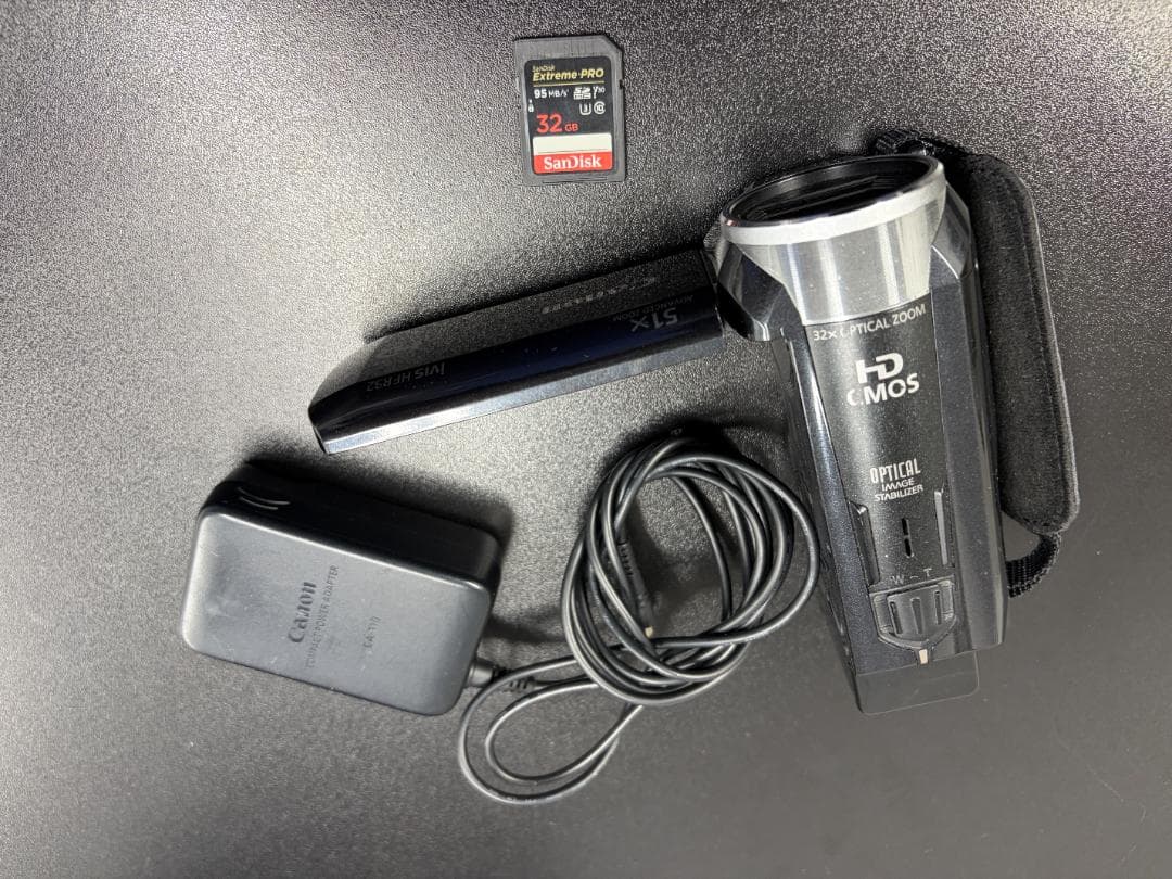 Canon iVIS HF R32 フルHD ビデオカメラ 32GB付 動作品