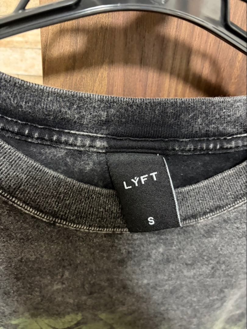 LYFT×バットマン　コラボTシャツ　極美品　試着のみ　S