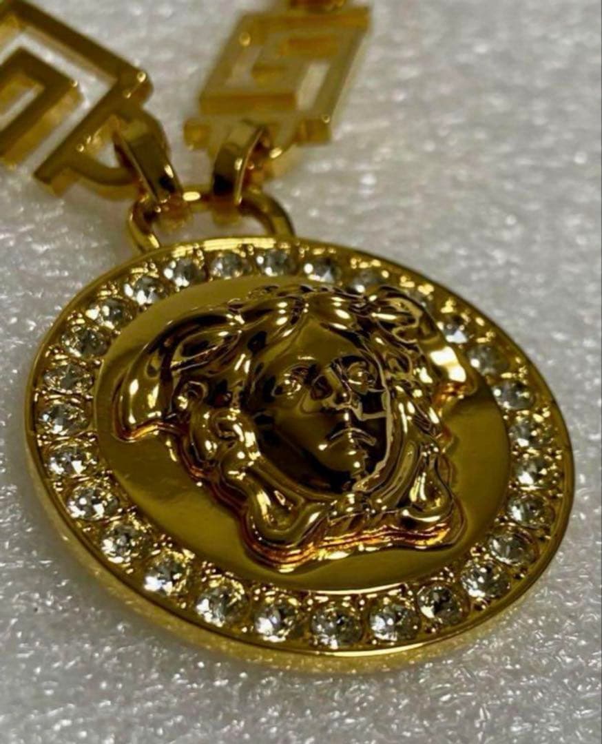 VERSACE クリスタル・ラ・メデューサ・グレカネックレス