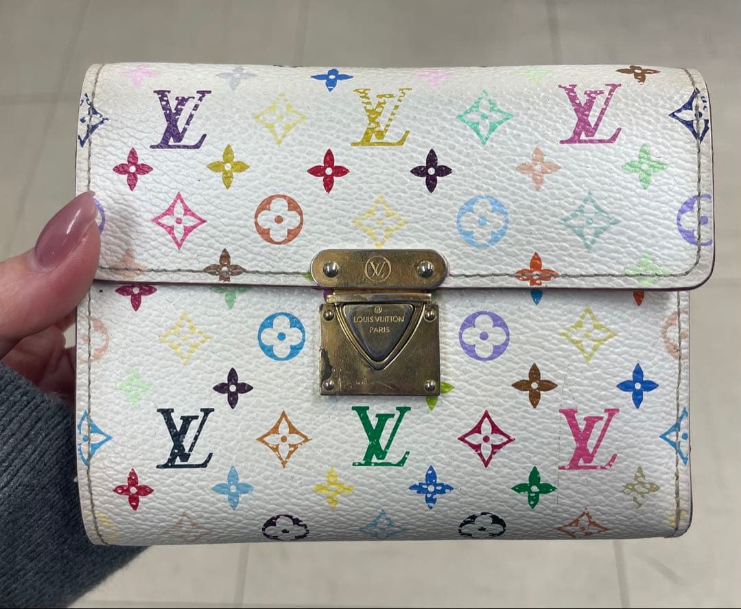 ノ*エ様 Louis Vuitton マルチカラー 三つ折り財布