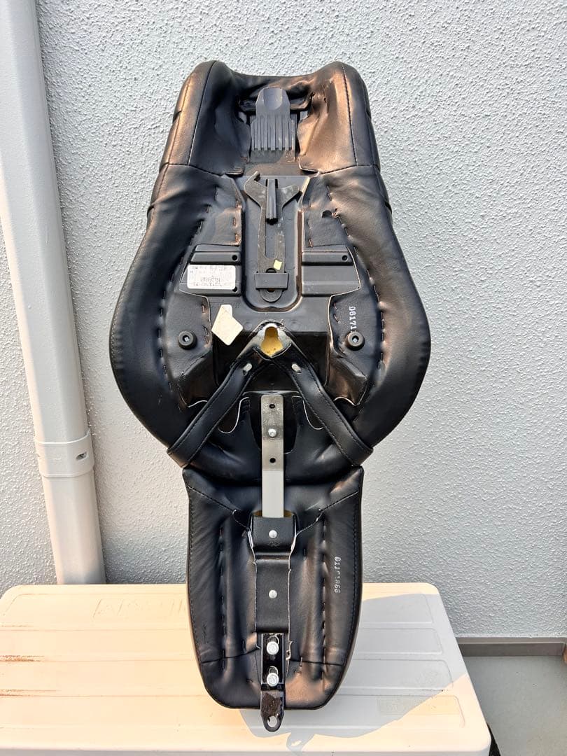 ハーレー スポーツスター アイアン1200 タックロールダブルシート 883