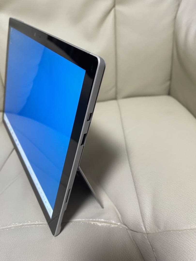 Windowsタブレット本体 Microsoft Surface Pro 6 (256GB 8GB RAM)